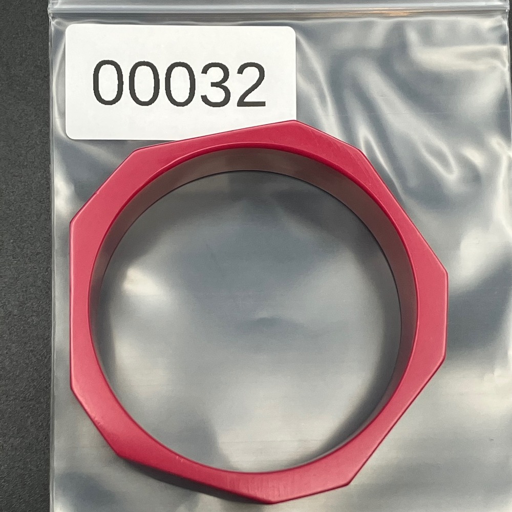 Vintage Bangle Bracelet Hot Pink Chunky Faceted Plastic Size 8" - Picture 7 of 7